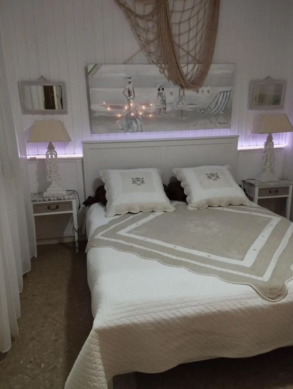 CHAMBRES DHÔTES CHEZ CATHERINE A REUS chambre de Paris