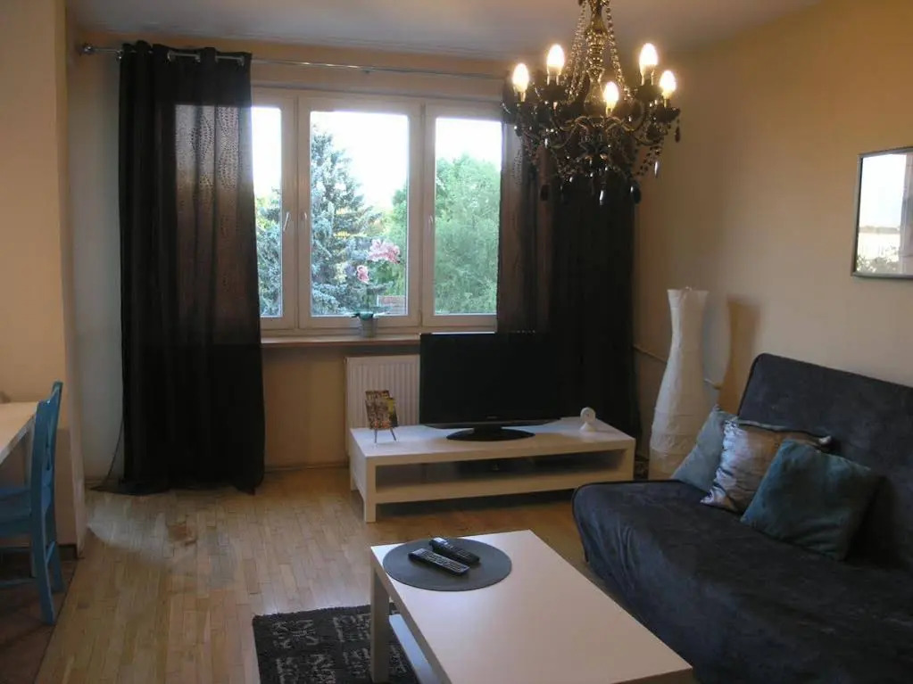 PiotrApartments - Mokotów Broniwoja - Stylish Studio near Metro