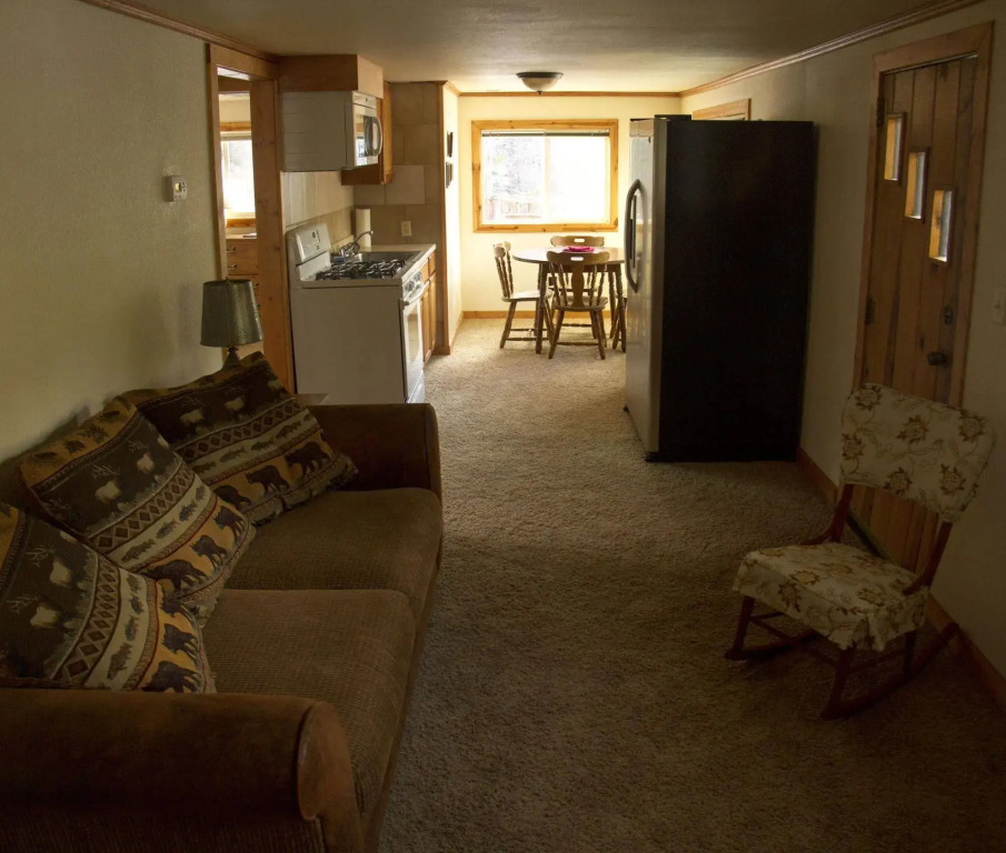 Ponderosa Lodge