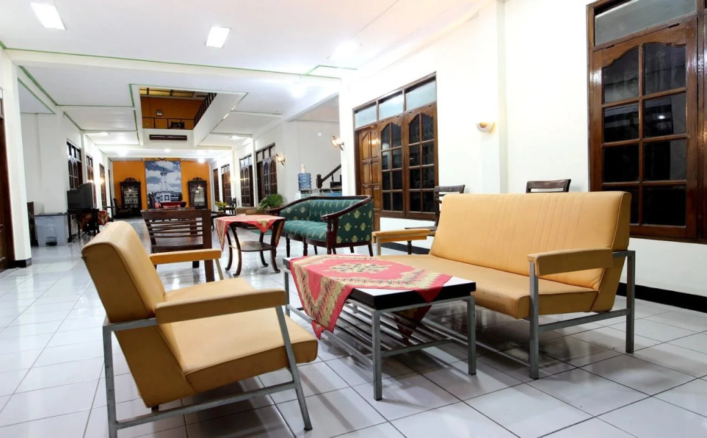 Hotel Surya Putri by RedDoorz
