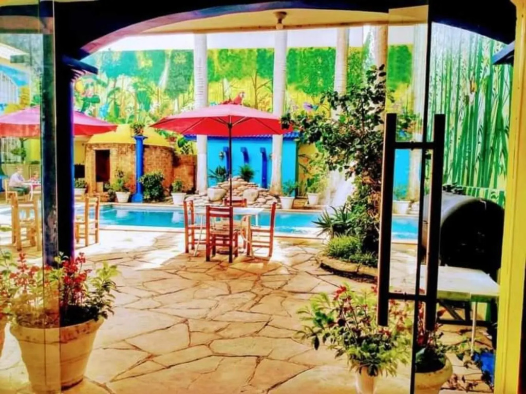 HOTEL ESMERALDA