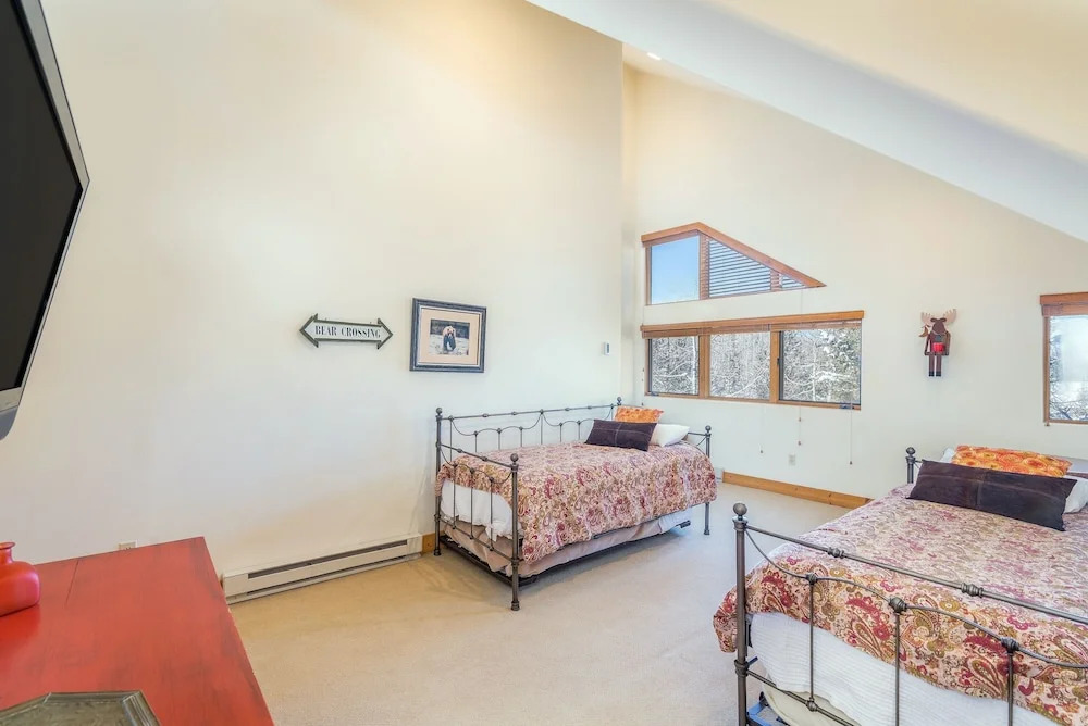 Bear Creek Lodge 403 4 Bedroom Condo by Alpine Lodging Telluride