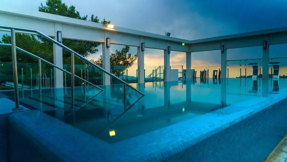 Almond Hotel – Adults Only