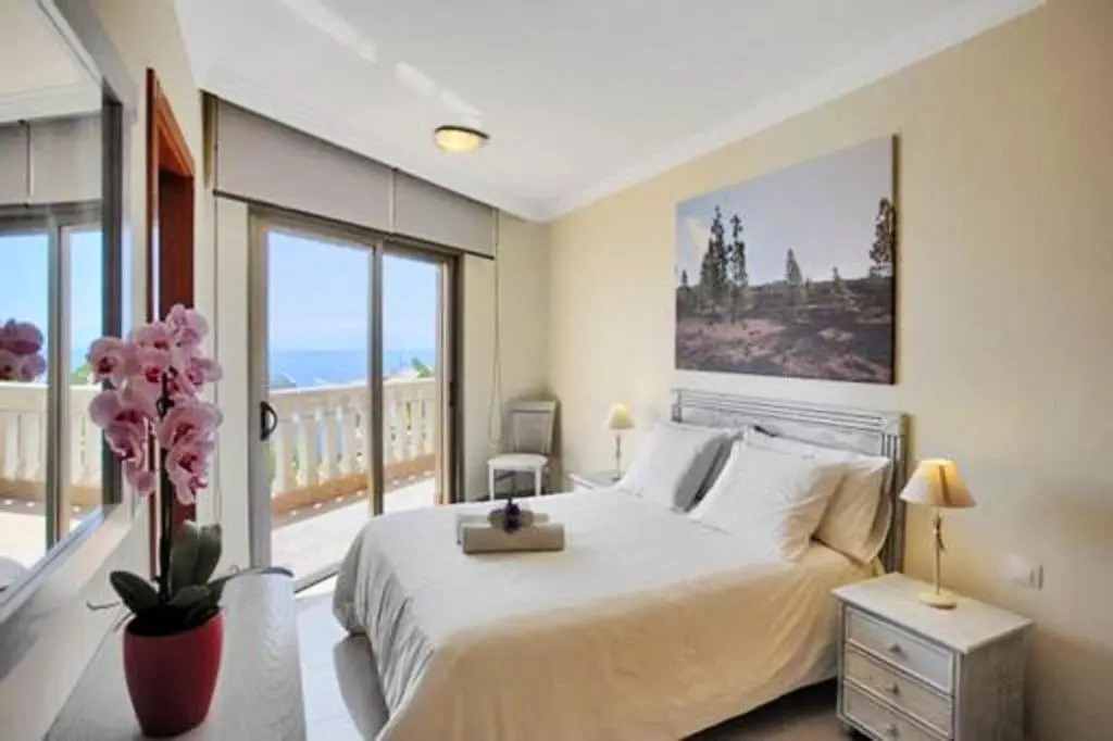 4 bedrooms chalet with sea view private pool and enclosed garden at Santiago del Teide 1 km away from the beach