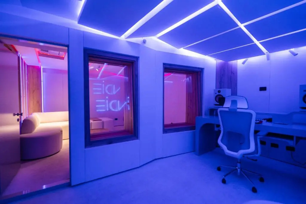 Indie Universe Creative Hotel