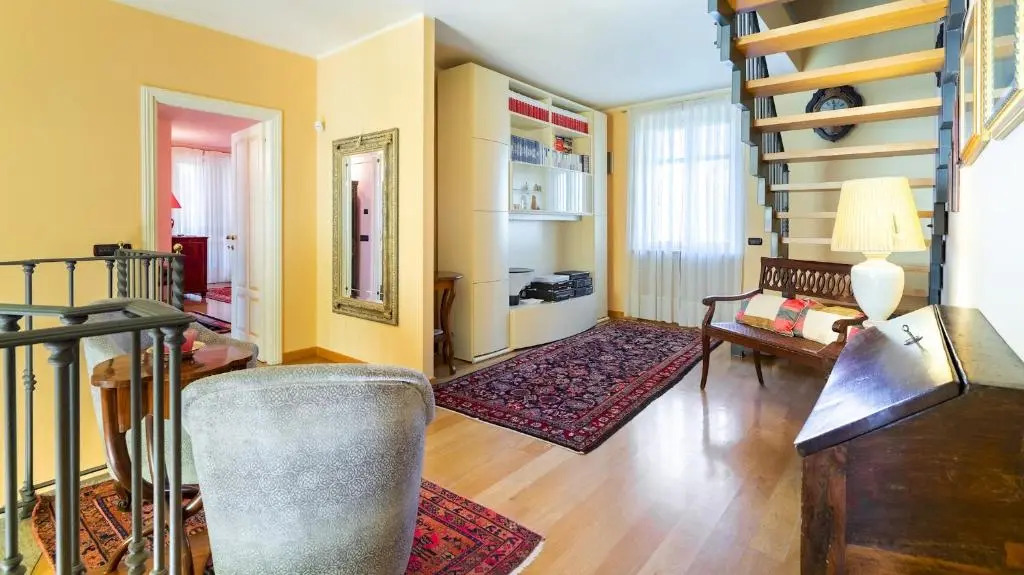 Uvaspina 8, Emma Villas