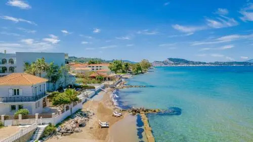 Villa Elizabeth - Seafront Classic Villa