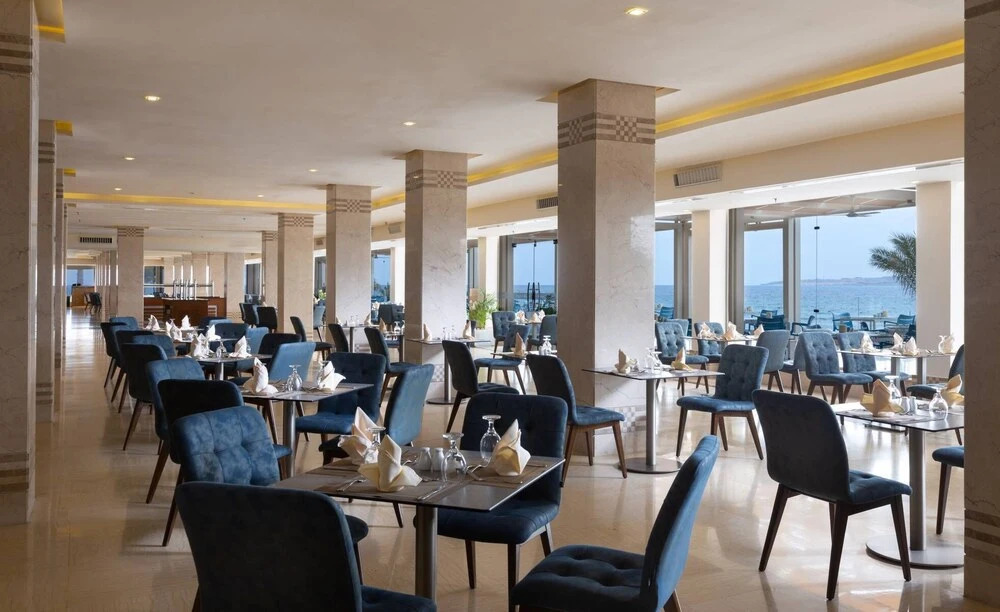 Beach albatros resort Azrak VIP Package