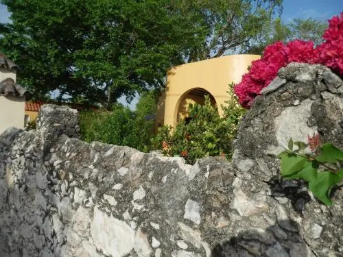 Ochenta Y Dos Bed & Breakfast & Spa