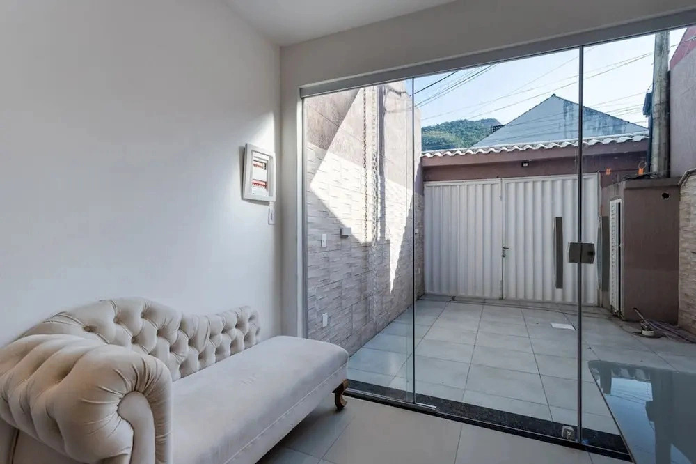 Casa Climatizada com Hidromassagem em Jacarepagu