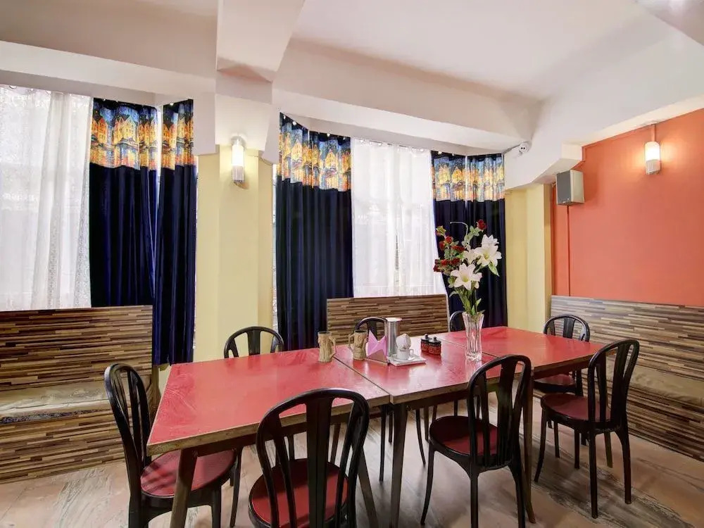 Choice Hotel by OYO Rooms
