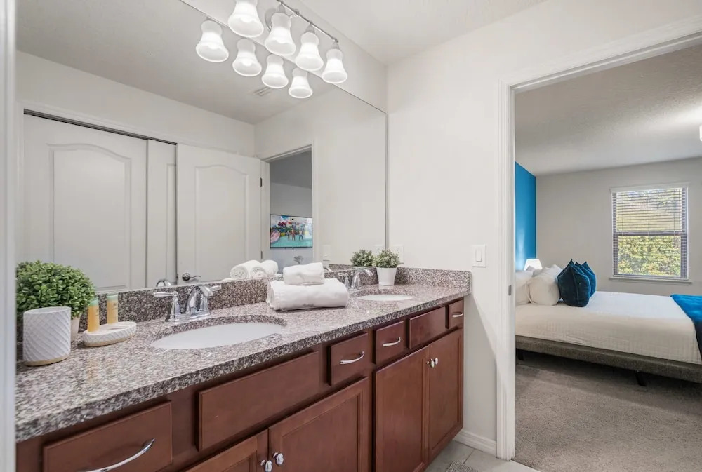 5BR Minions Mickey Rooms w Pool Sun Shelf 8879
