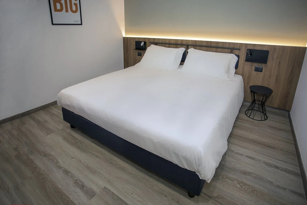Moody smart & comfy Hotel