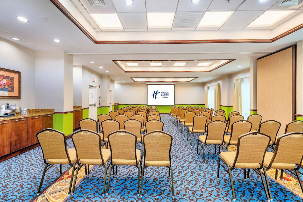 Holiday Inn Express & Suites Miami Kendall by IHG
