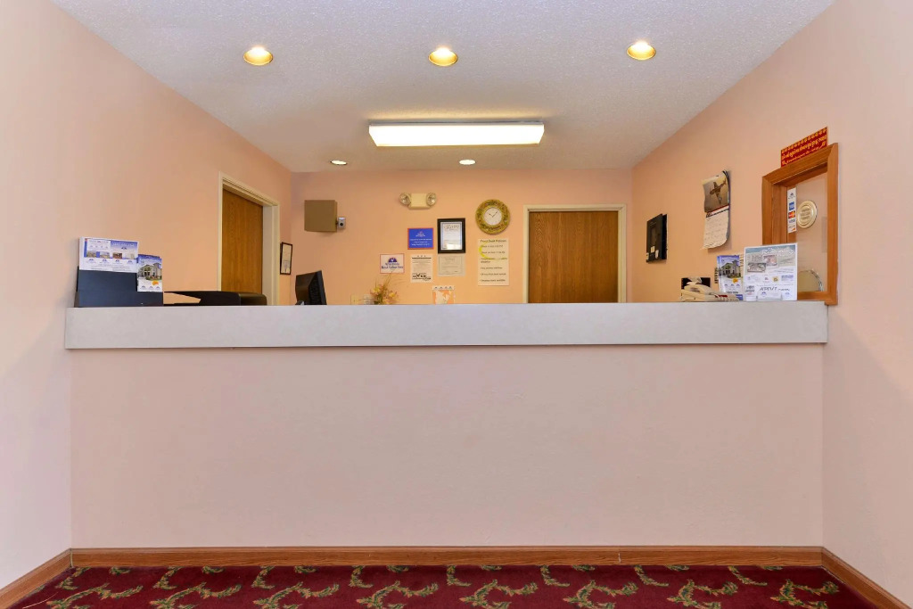 Super 8 by Wyndham Chenoa