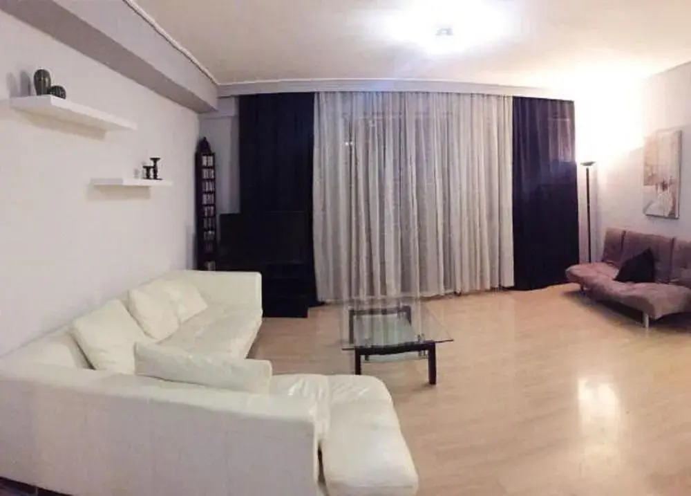 Koukaki 2bds Apartment