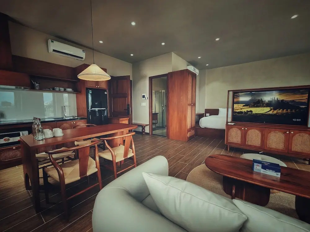JULIEs HOUSE - A LUXURY APARTMENT IN HUE