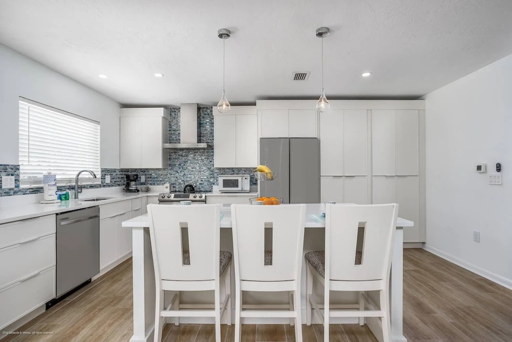 Gorgeous Grove Contemporary Family Home
