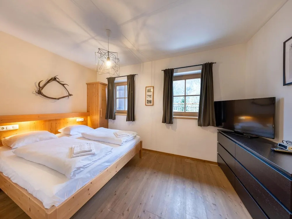 Luxurious Chalet With Sauna in Konigsleiten