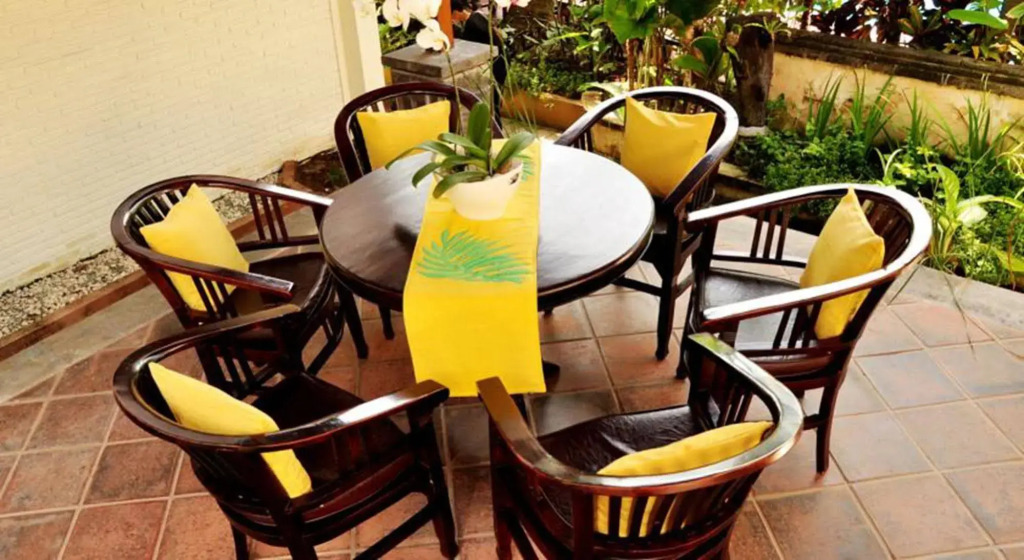 Sarinande Hotel