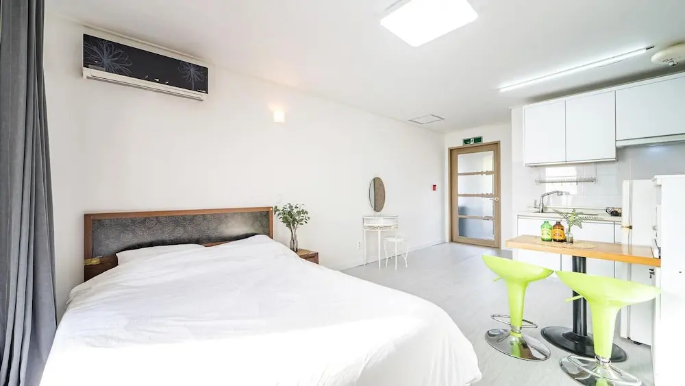 Yeosu Arens Pension