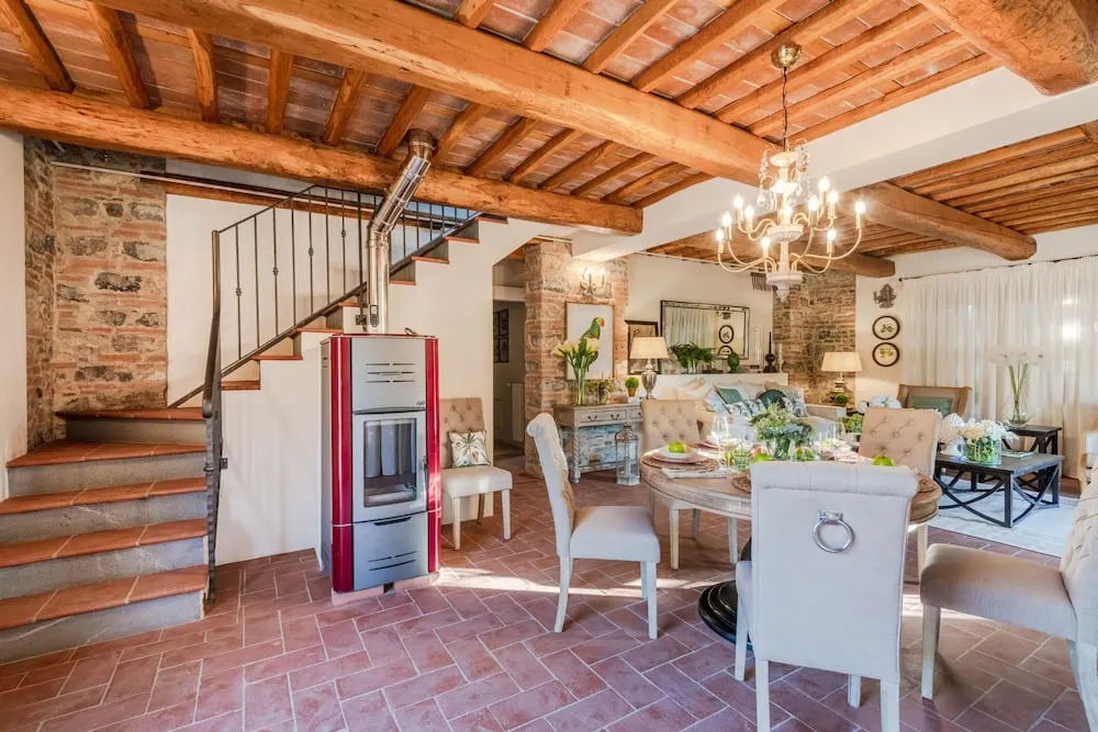 Valle del Sole Winery Farmhouse