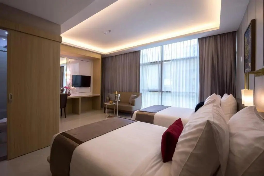 Elegant Airport Hotel
