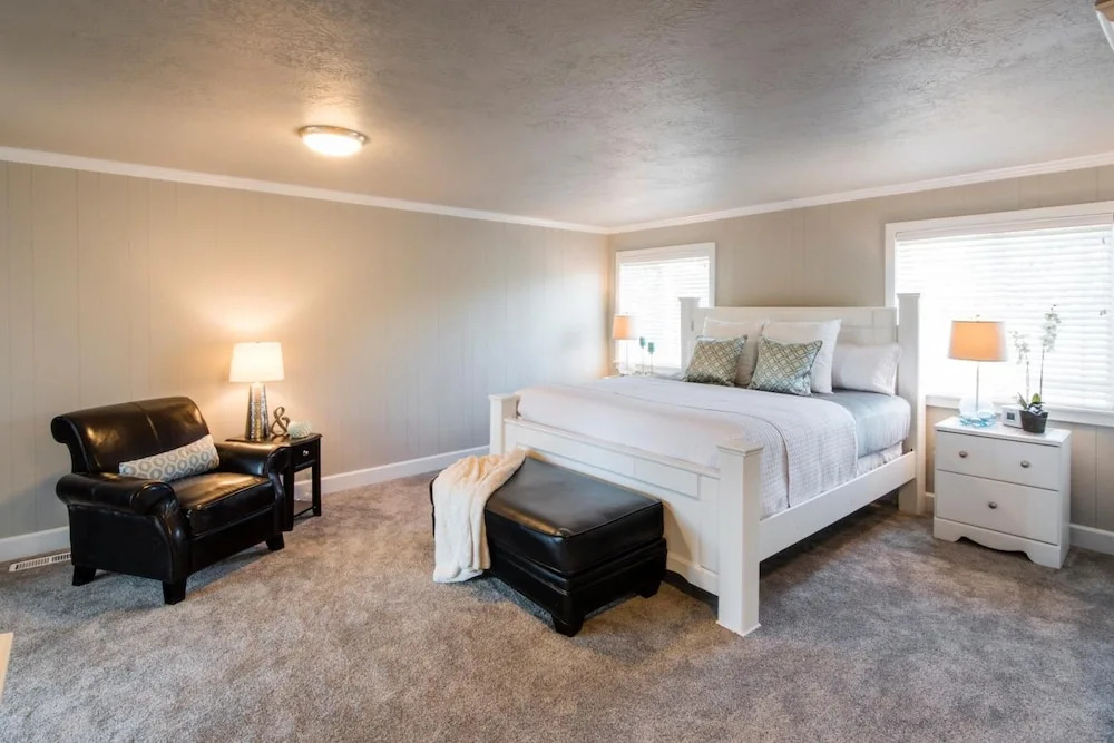 Beach Drive Suites