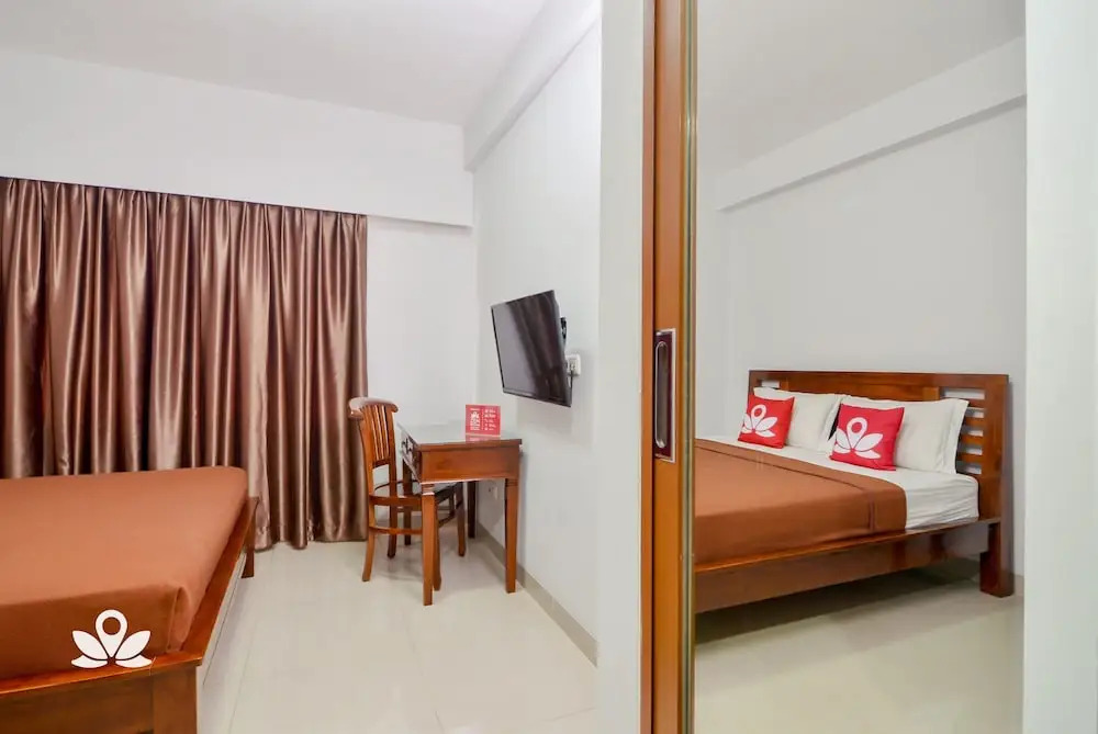 ZEN Rooms Basic near Cilandak Town Square