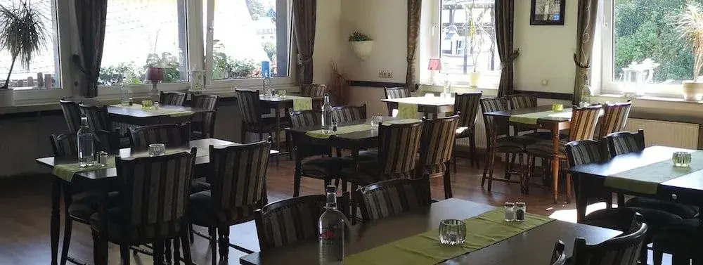 Zur Fredeburg