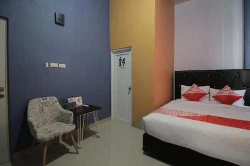 Talenta Exclusive by OYO Rooms