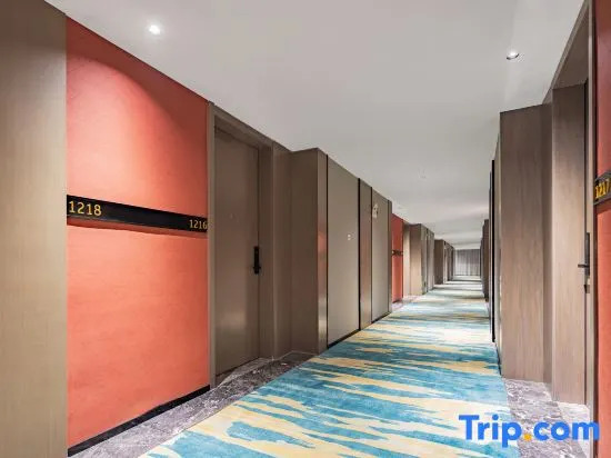 Junding Zhishang Hotel(East Railway Station, Yichang Store)
