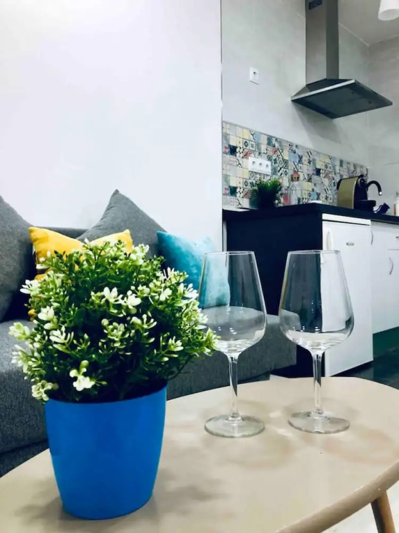 Apartment with One Bedroom in Madrid, with Wifi
