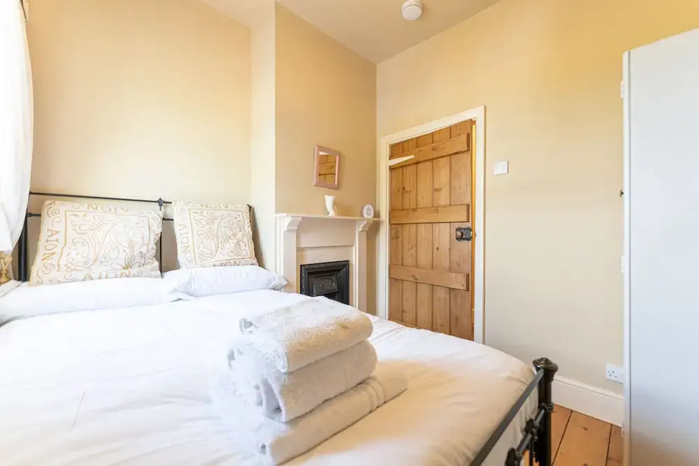 Beautiful Country Cottage for up to 8 in Wolverhampton