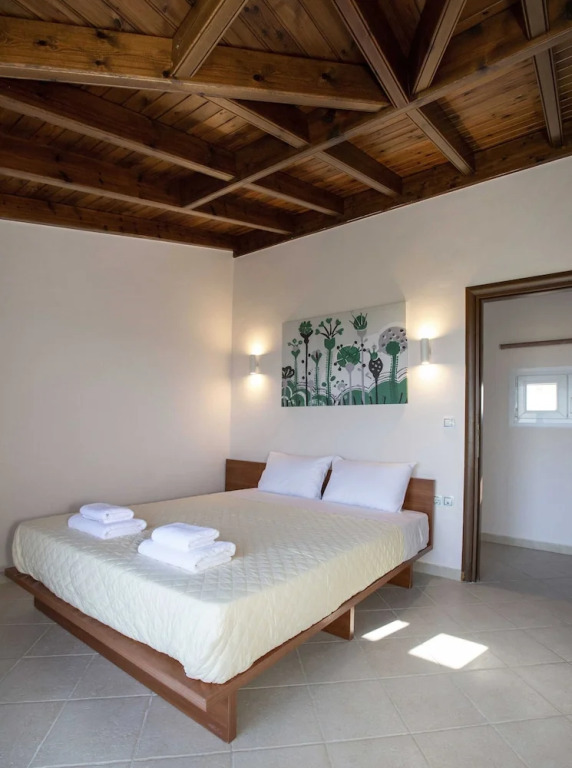 Spacious House with great view in Corfu