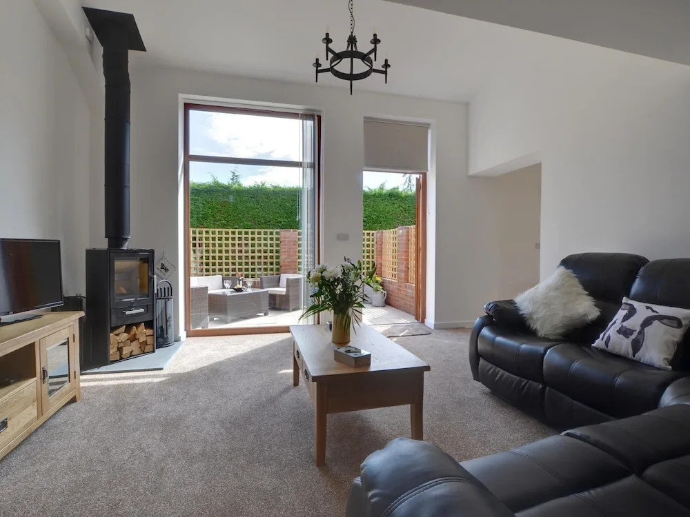 Exquisite Holiday Home in Frittenden Kent With Parking