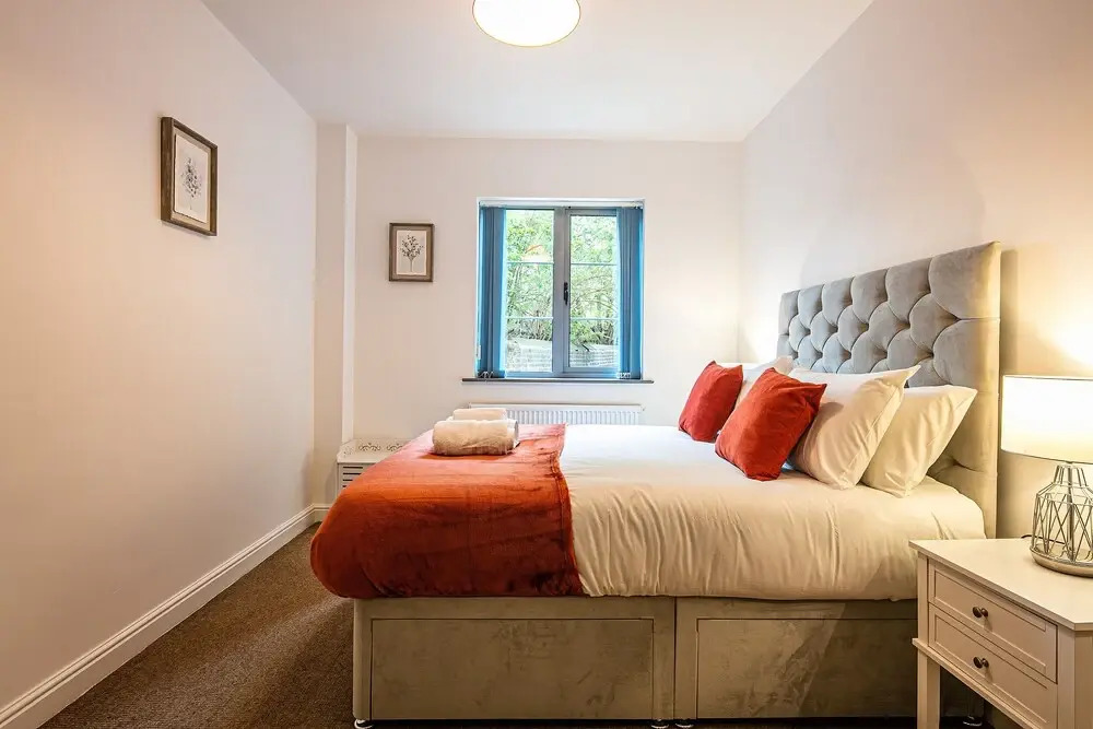 Cosy 1 Bedroom Private Patio by Opulent