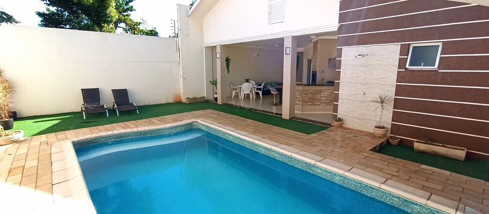 Casa Conforto com Piscina