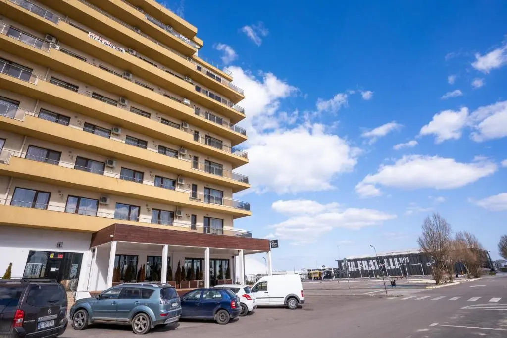 Summerland Sea View Apartment