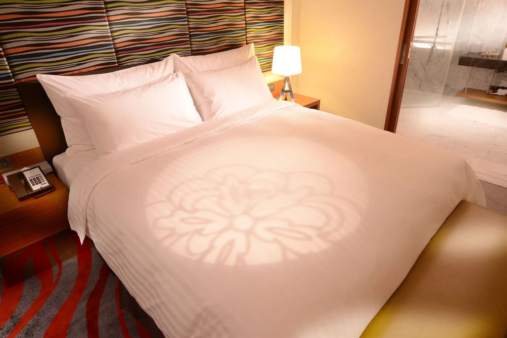 FleurLis Hotel