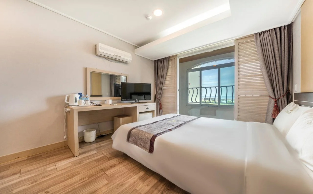 Cote Dor Hotel