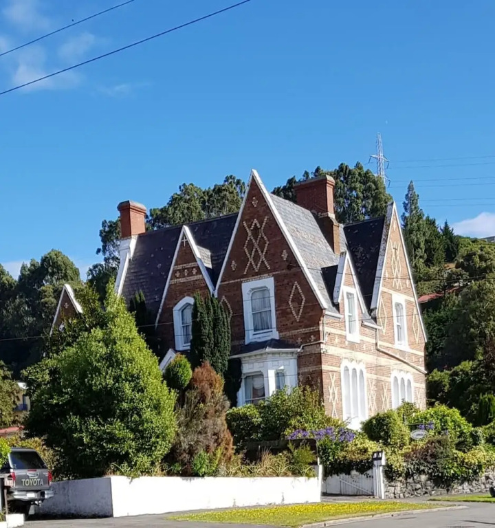 Lisburn House