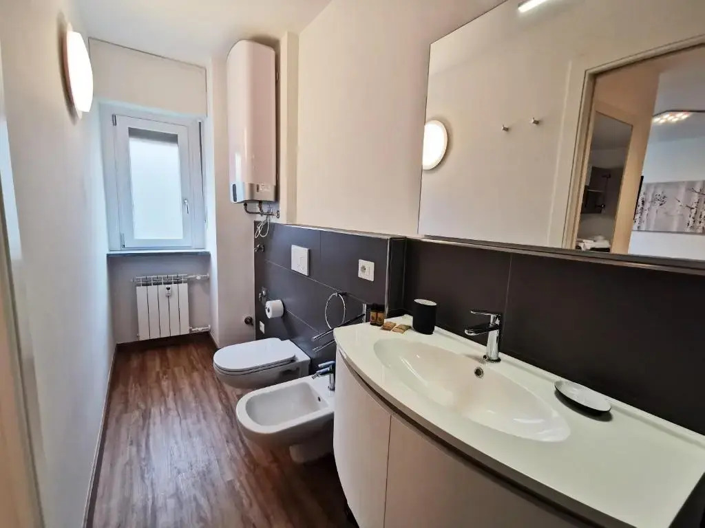 Hostdomus - Smart Tech Apartment