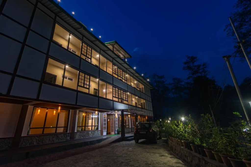 Hotel 100 Petals - Gangtok 12 mins from MG Marg