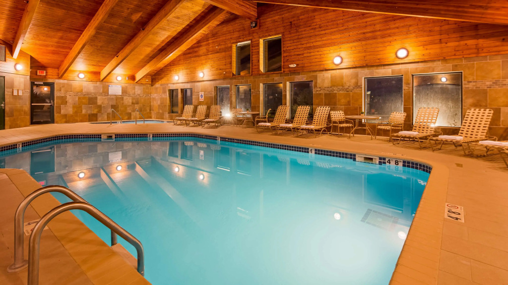 Best Western Plus Sidney Lodge