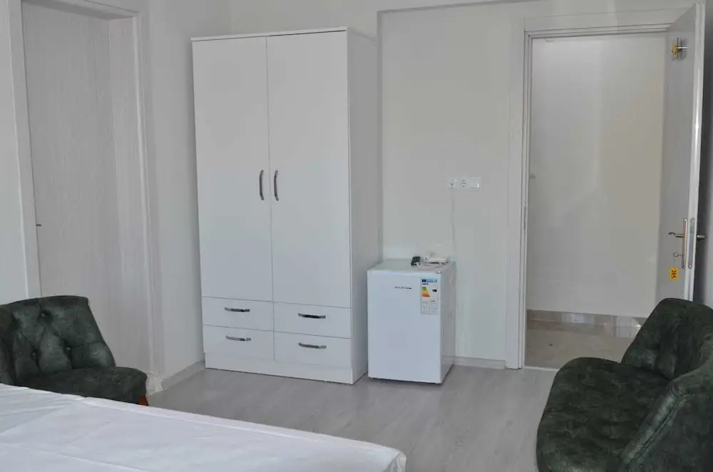 YAŞAM HOTEL