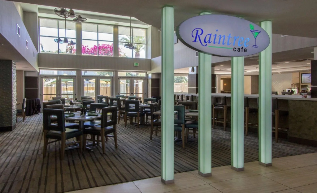 Holiday Inn Scottsdale North- Airpark by IHG