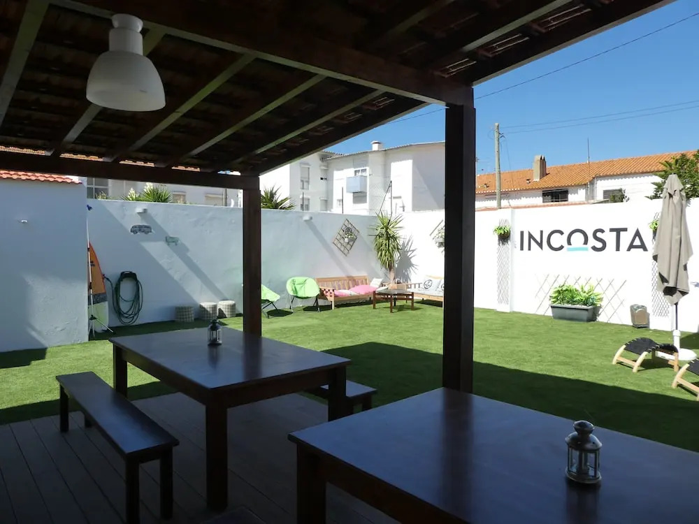 INCOSTA Hostel