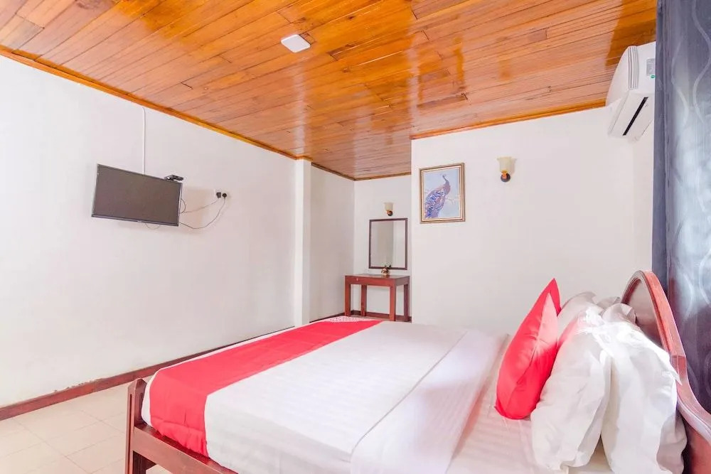 OYO 385 Sanri Villa Negombo