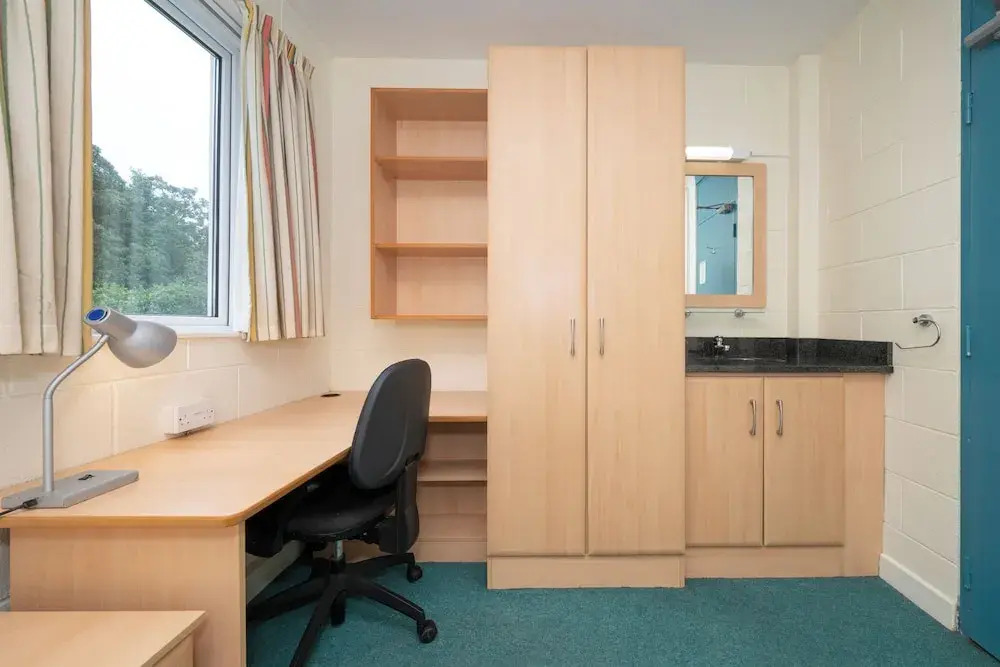 Castlewhite - UCC Summer Beds